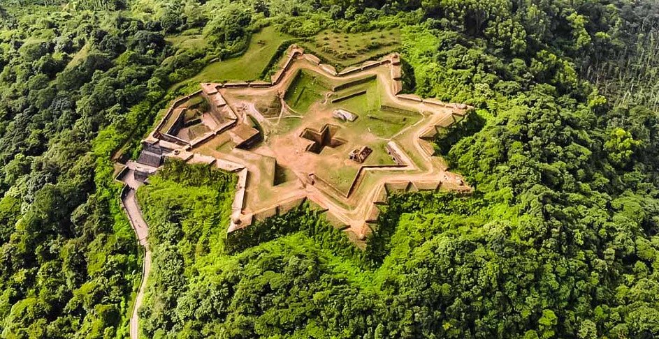 Manjarabad Fort